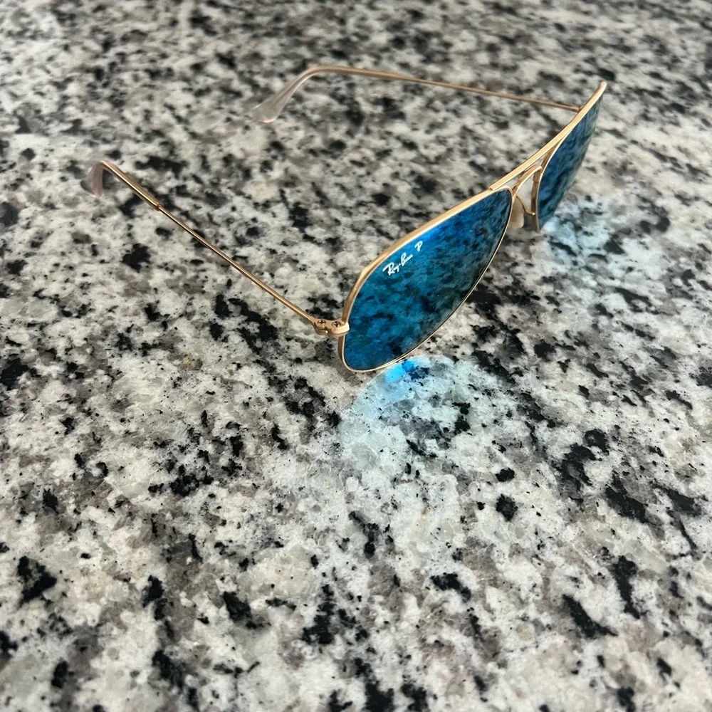 Ray-Ban aviators - Picture 3 of 5